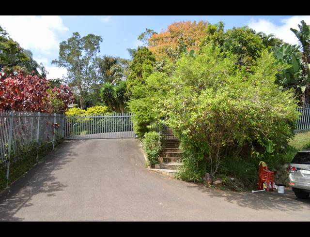 8 BEDROOM FREEHOLD FOR SALE IN WESTVILLE